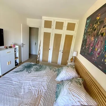 T3 Climatise Parking Apartment *